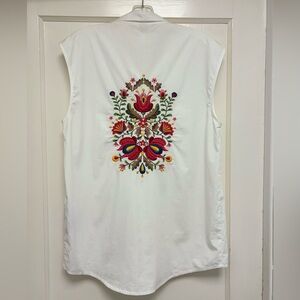 Object Embroidered Sleeveless Button-Down Shirt White Boho Folk Floral size S
